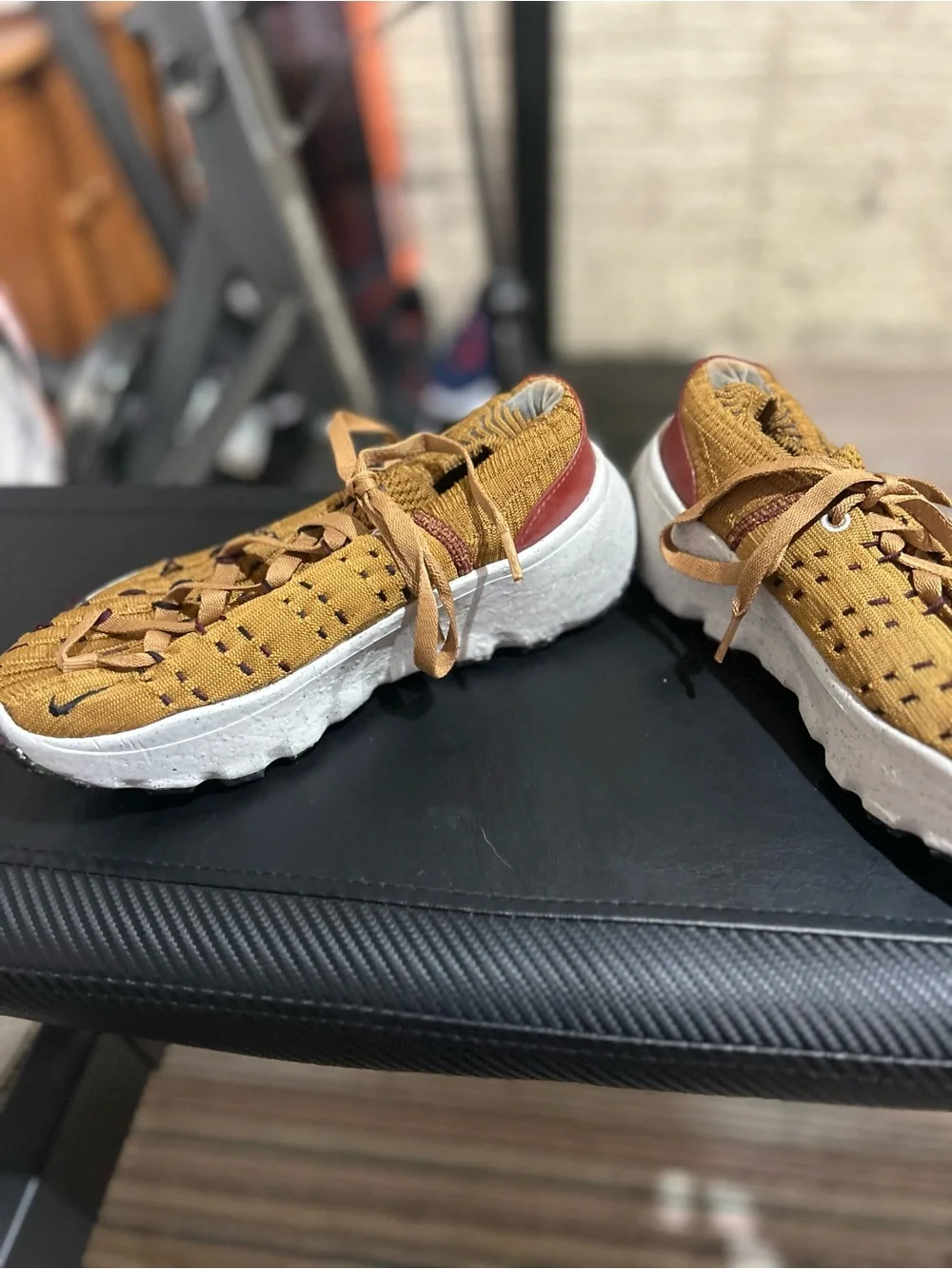 2022 Nike Women’s  Space Hippie 04 'Wheat Dark Beetroot' Size 6